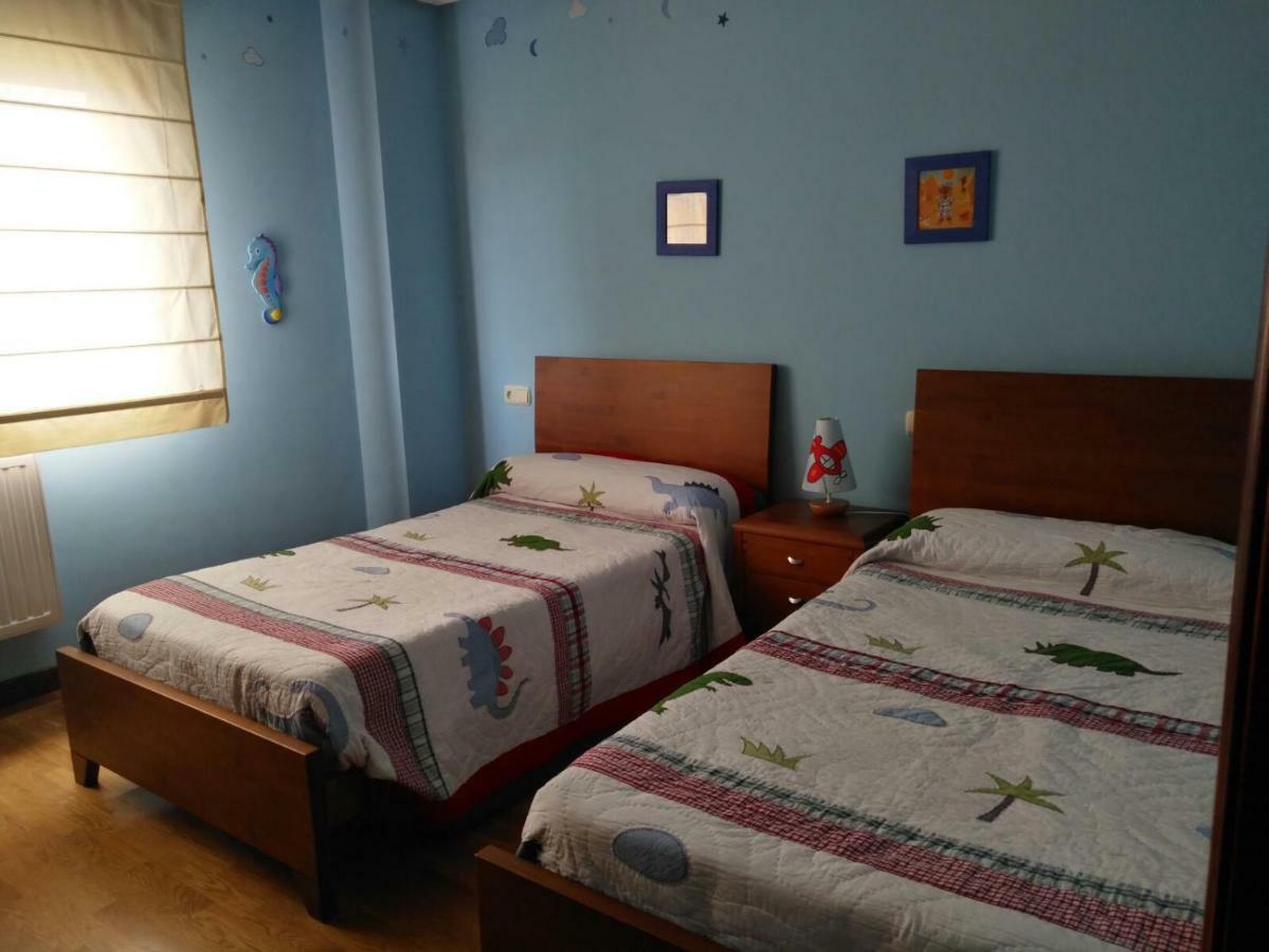 Piso Velazquez Apartment Хихон Екстериор снимка